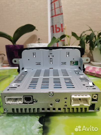 Штатная магнитола Renault harn 1005