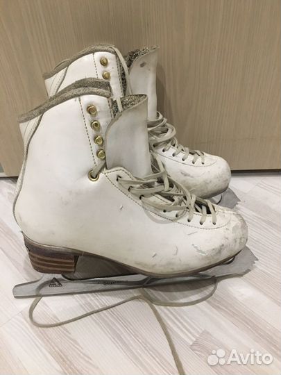 Фигурные коньки jackson