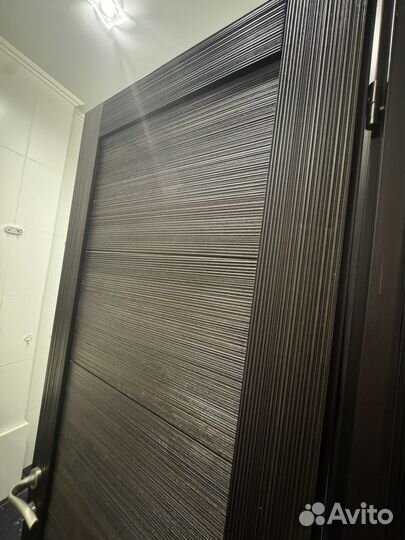 Двери межкомнатные из массива