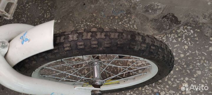 Велосипед для девочки 4-6 лет