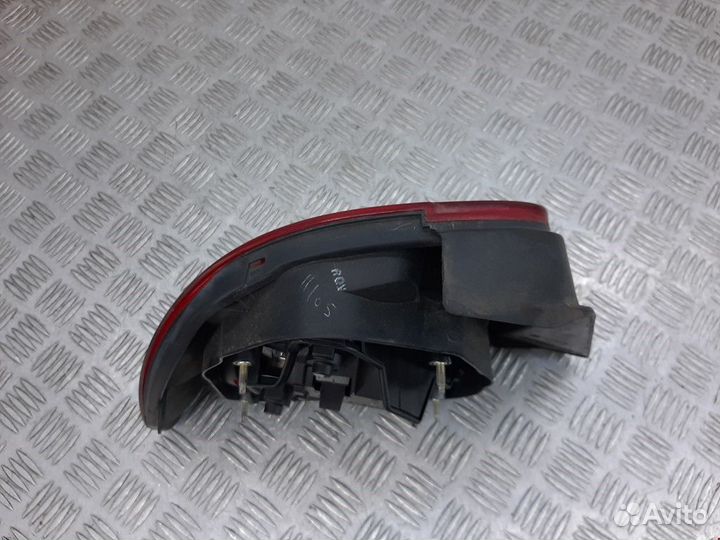 Фонарь задний правый MG ZS 2005 XFB000380