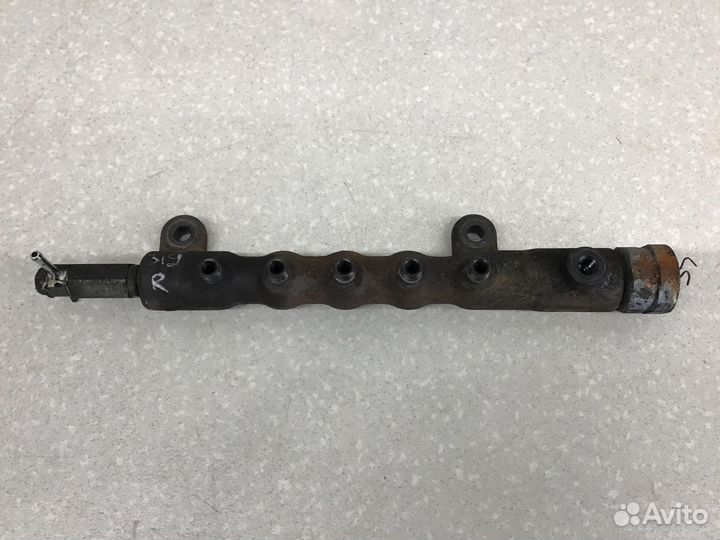 Рейка топливная (рампа) Toyota Land Cruiser (200)