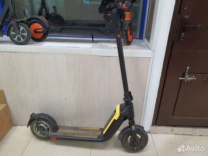 Электросамокат iconbit Trident X10