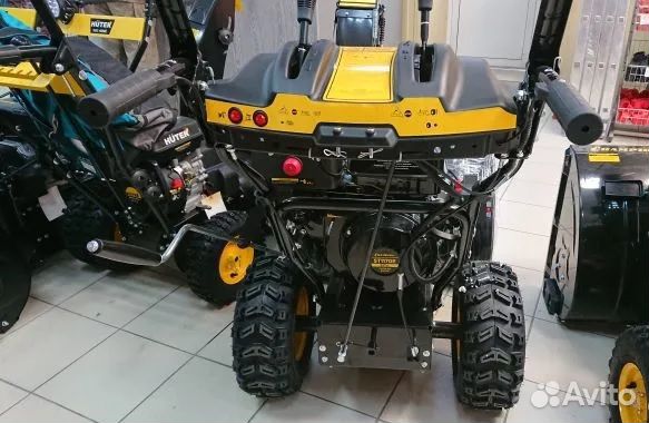 Снегоуборщик 11л.с. захват 70см