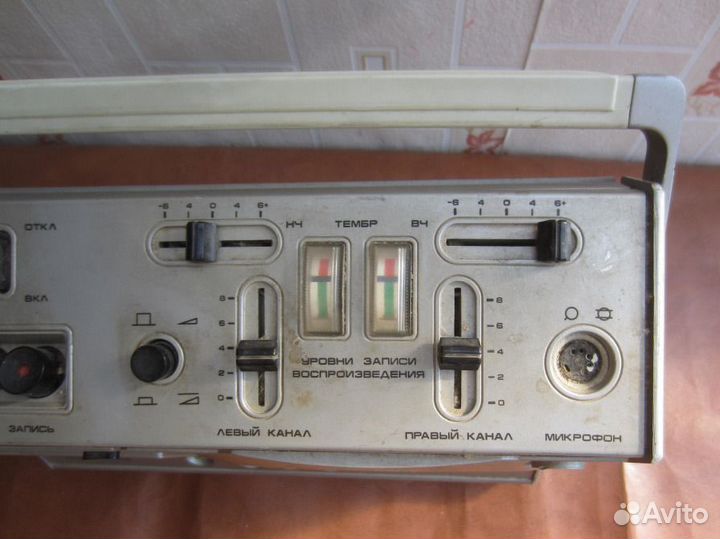 Магнитофон Парус М-213С под профилактику