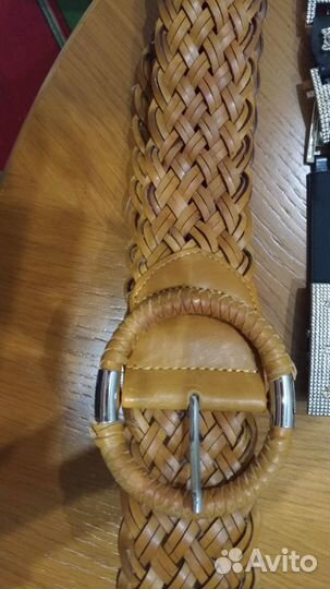 Ремни кожа и текстиль, металл на пряжки, отделку