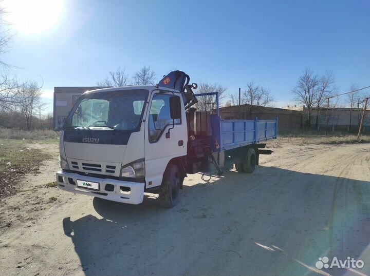 Isuzu NQR75 с КМУ, 2009