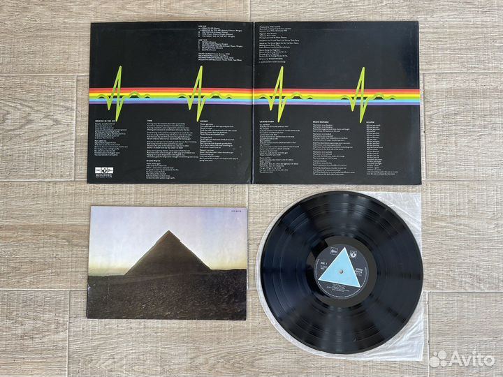 Pink Floyd – The Dark Side Of The Moon
