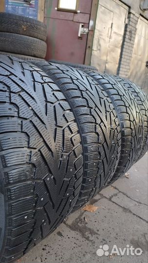 Pirelli Ice Zero 295/40 R21 111H