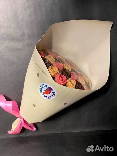 Шоколадные Розы к 14 Февраля - 29 шт в Букете