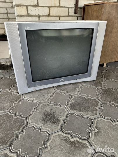 Телевизор на запчасти