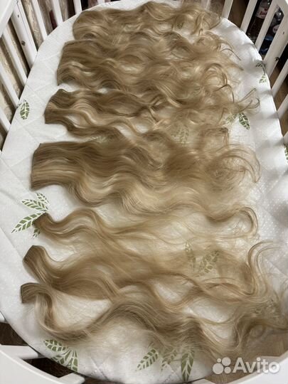 Волосы на заколках