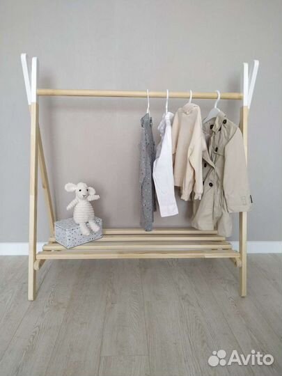 Стойка для вещей малыша