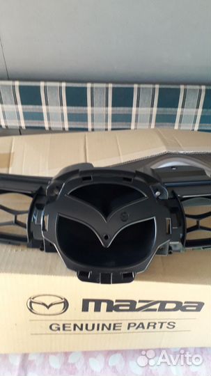 Решетка радиатора Мазда сх-7 (ER) 2009-2012