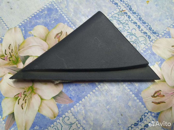 Уголок на двери Geeyl