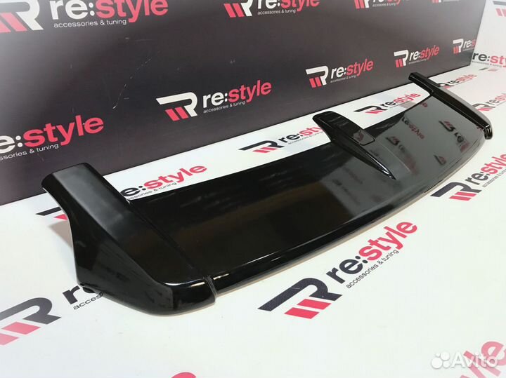 Спойлер на Honda CR-V 06-11г Черный