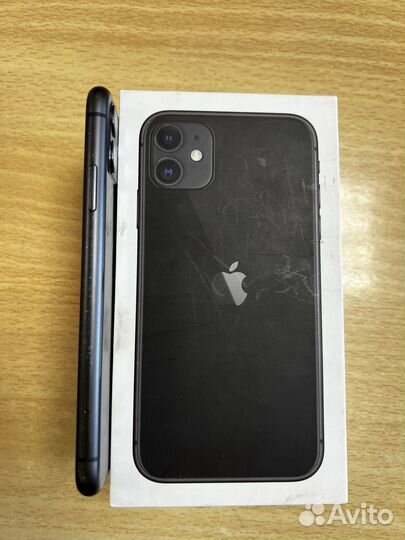iPhone 11, 64 ГБ