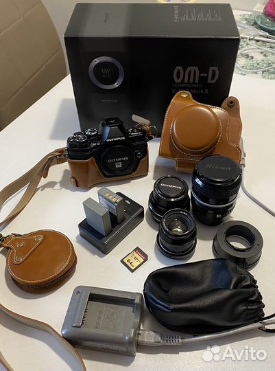 Olympus OM-D E-M1O Mark III с 3 объективами