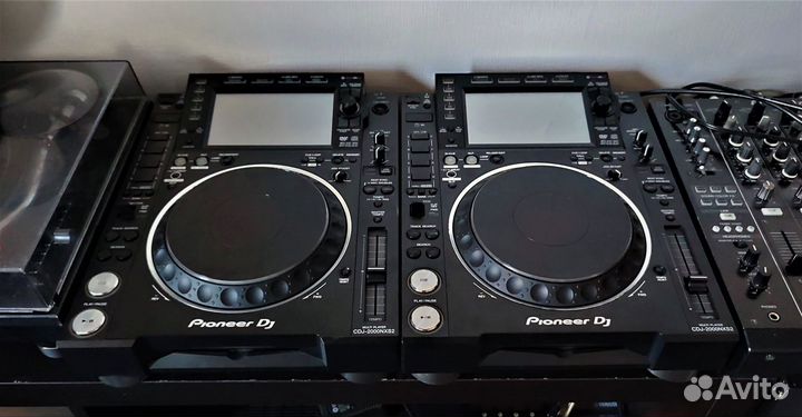 Pioneer CDJ 2000 nexus 2
