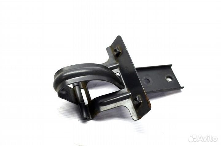 Петля люка бокового ящика кабины scania R-Series