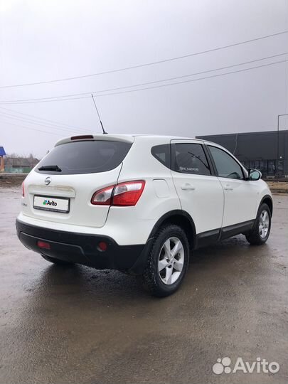 Nissan Qashqai 1.6 CVT, 2012, 323 206 км