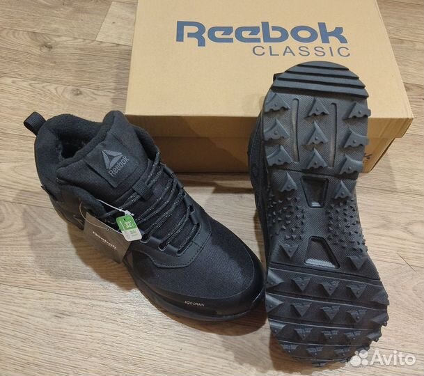 Кроссовки новые Reebok Gore-tex с мехом Люкс