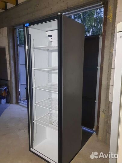 Холодильная витрина бу