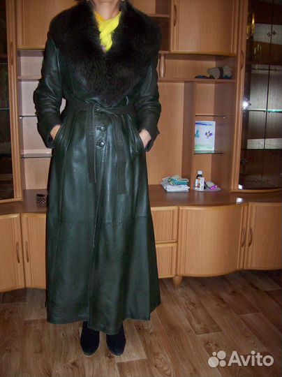 Кожаный плащ