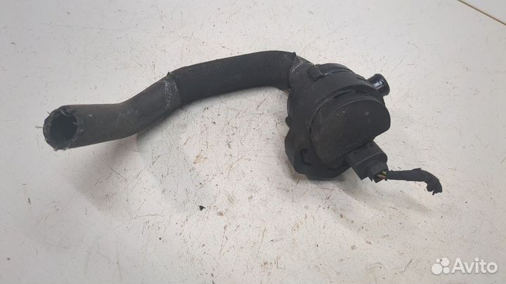 Насос водяной Mercedes E W211, 2006