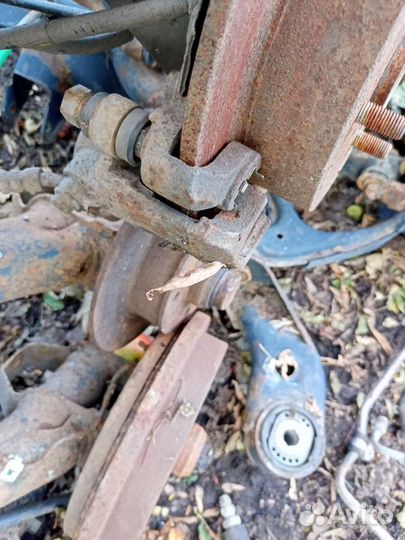 Задняя балка всборе с тормозами BYD F3