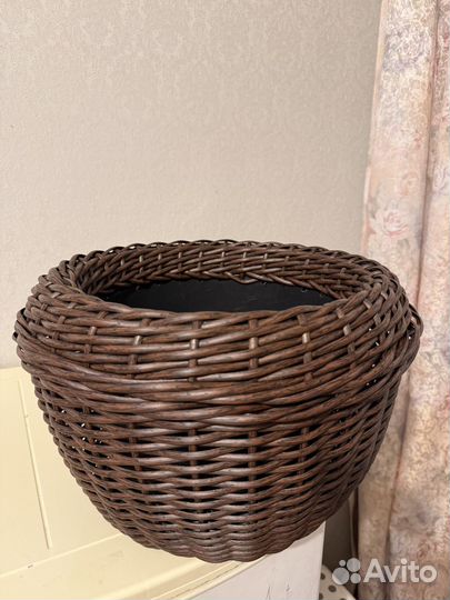 Кашпо из ротанга ручной работы новые
