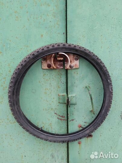 Покрышка для велосипеда с камерой 242.125