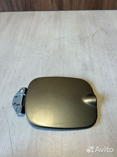 Лючок бензобака Chevrolet Niva