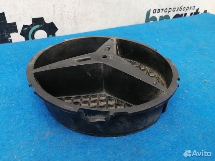 Основа эмблемы решетки радиатора A0008880060