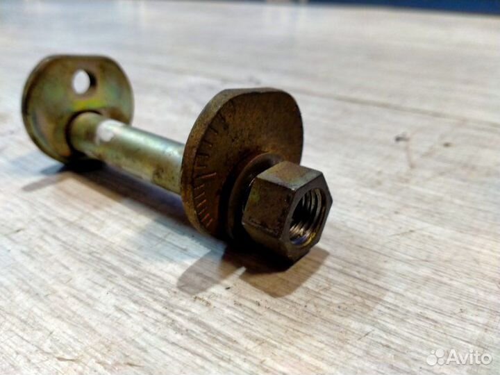 Эксцентрик передний Toyota Mark Ii GX90 1GFE