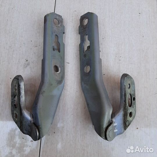 Петля капота Audi A6 C6 4F2