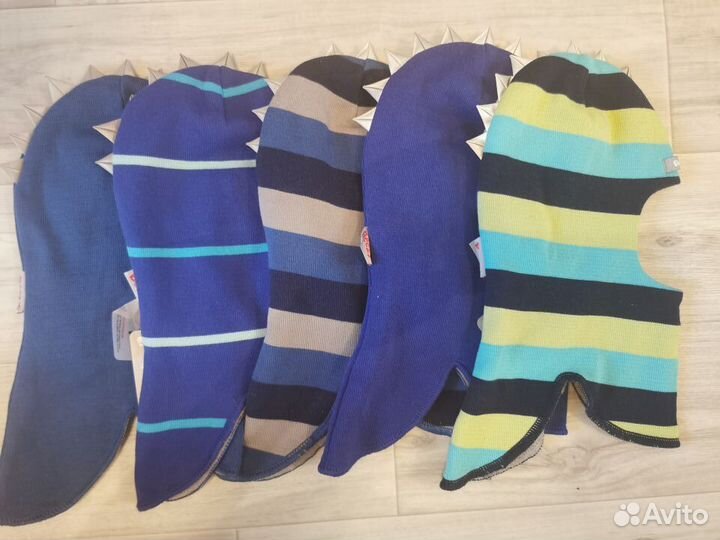 Шлемы Бизи на мальчика новые осень-весна