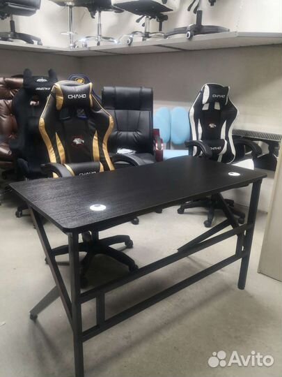 Игровой компьютерный стол лайт