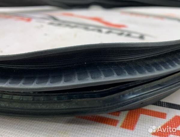 Уплотнитель двери задний левый Citroen Berlingo