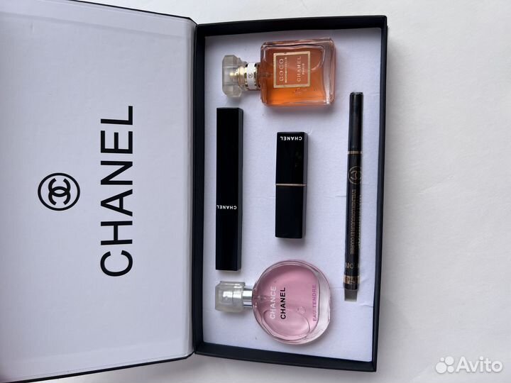 Набор косметики Шанель. Подарочный набор