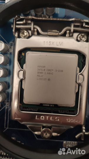 Материнская плата с процессором i5 и памятью