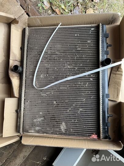Радиатор охлаждения citroen с4