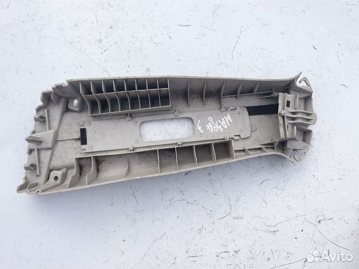 Обшивка средней стойки салона Mazda 3 BL