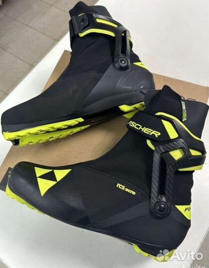 Лыжные ботинки fischer rcs skate