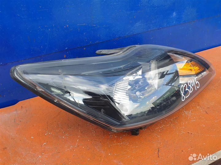 Фара правая Ford Focus 2+ Фокус 2008-2011 1754444