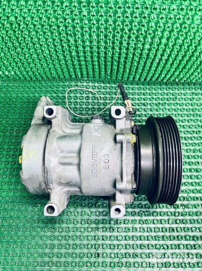 Компрессор кондиционера 7700273801 Renault Clio (C