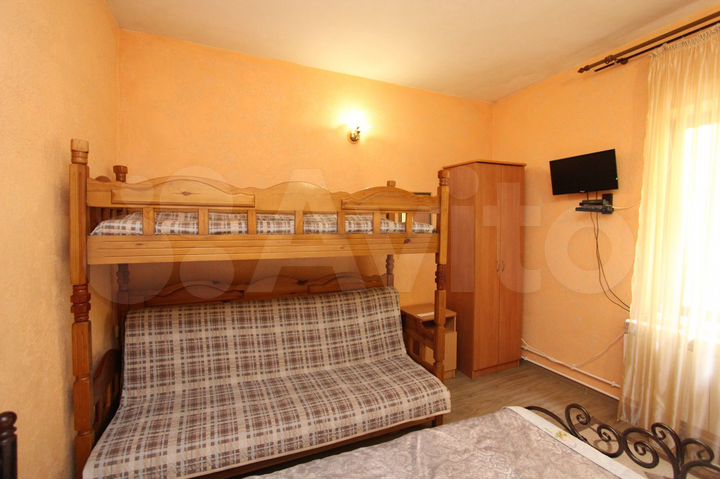 Дом 90 м² на участке 1 сот.