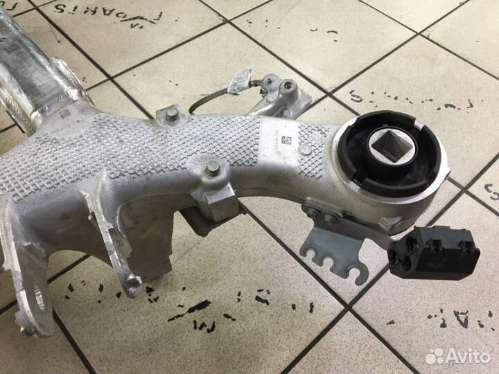 Подрамник (балка моста) задний Bmw X5 X6 F95 F96