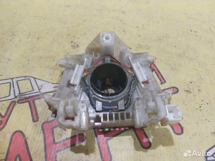 Кронштейн подрулевых Mitsubishi Lancer X 10 1.8