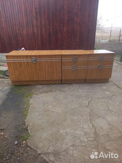 Трюмо с зеркалом